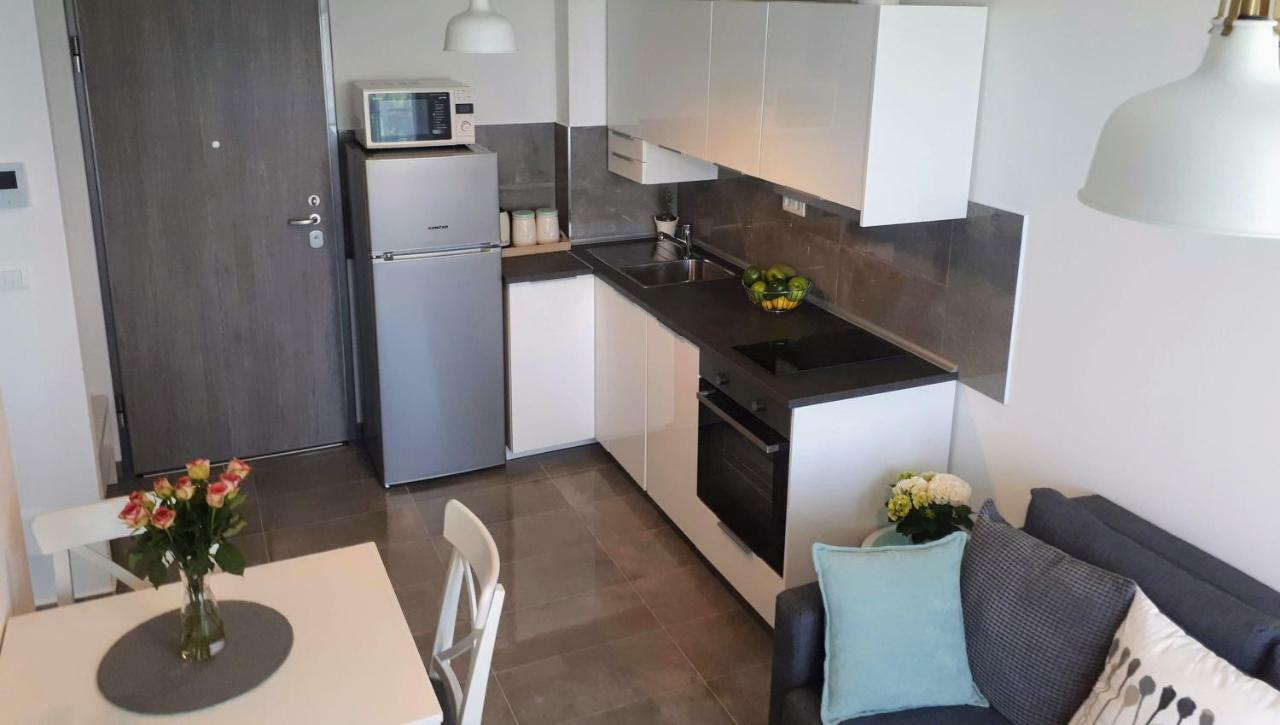 Apartment Eni With Garage Parking Split Eksteriør bilde